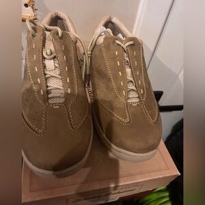 Tommy Bahamas size 9 men shoe. New never worn— Almond- Gone Coastal